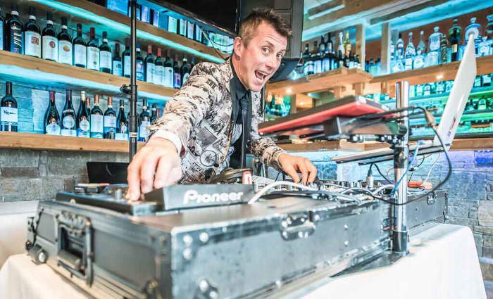 Best Wedding DJs for Hire in Italy