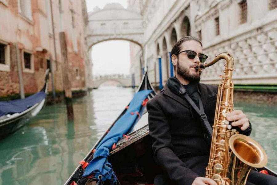 Sax DJ duo for weddings in Italy, private and corporate events - Lorenzo Perracino