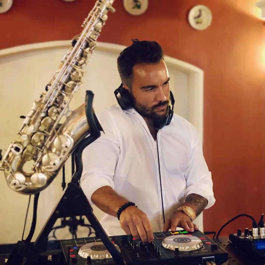 Sax Player Dj Wedding Italy Lorenzo Giupponi